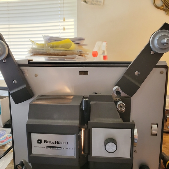 COPY - Bell & Howell model 466A Super 8 & 8mm AutoLoad Projector Works 35SRL1232 - Picture 5 of 16